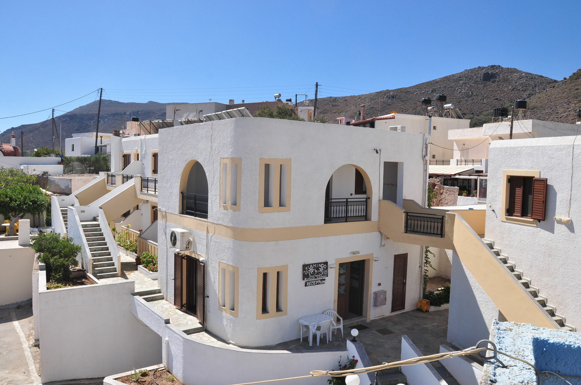 פלקסטרון Flamingo Apartments מראה חיצוני תמונה